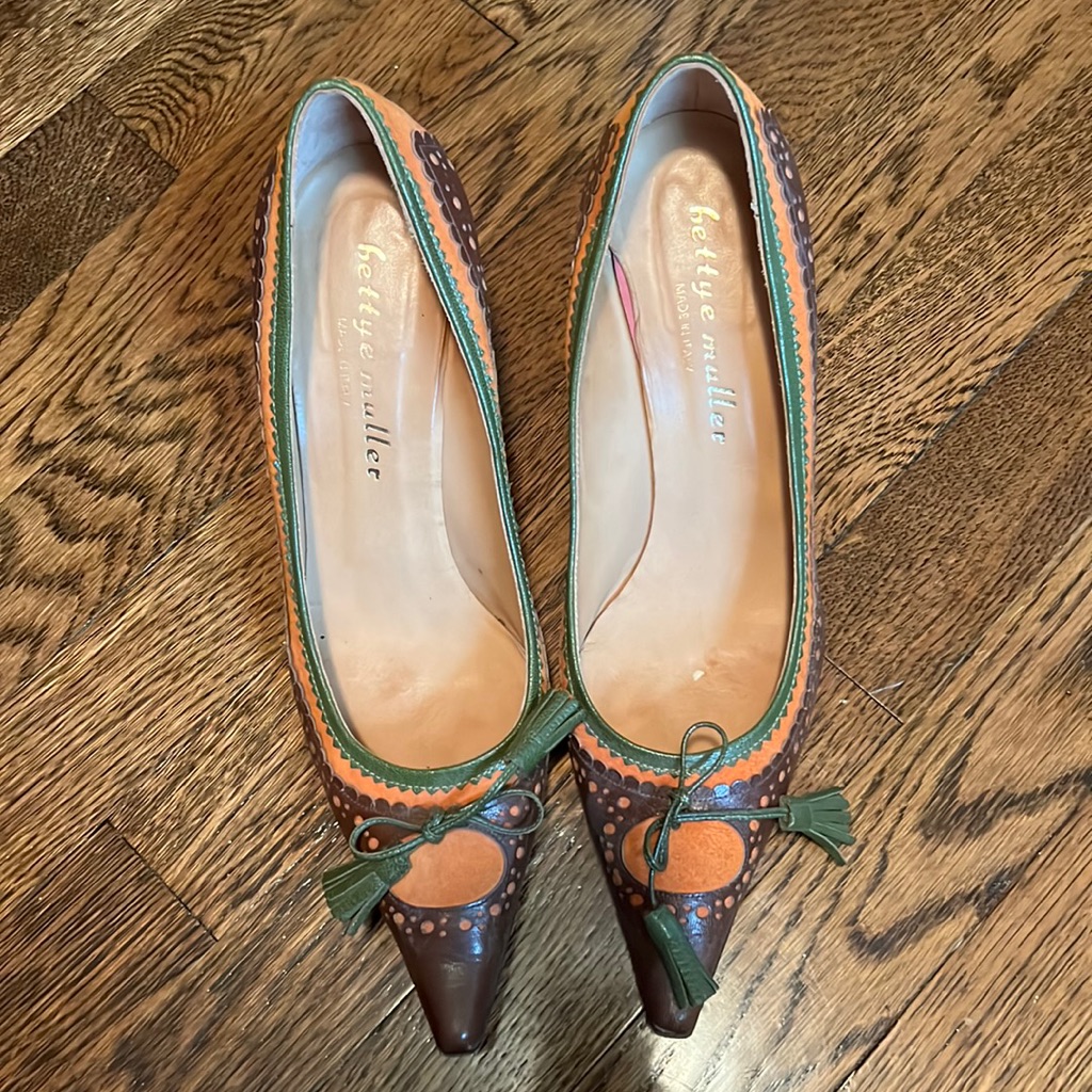 Hetty Muller Pumps